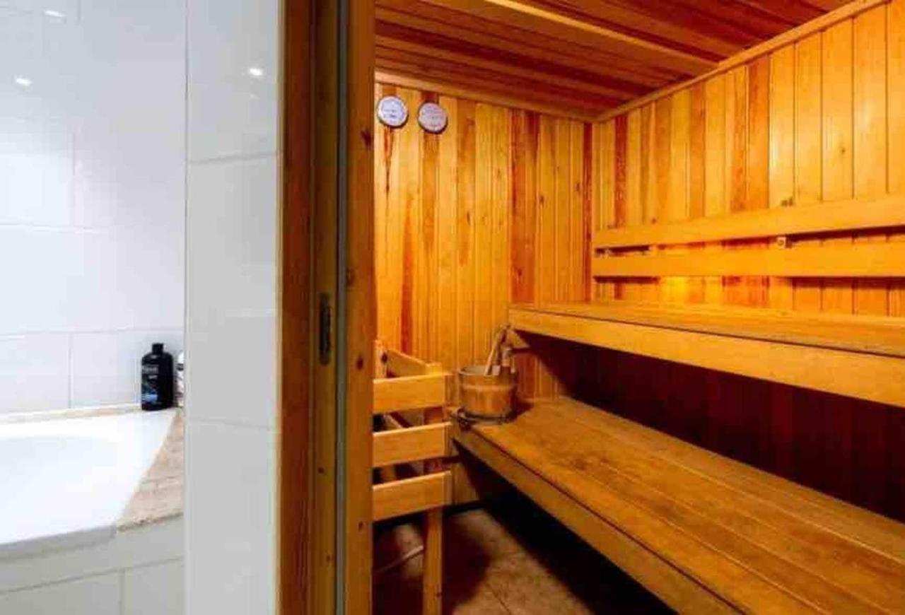 Artist'S Retreat - Old Signal Box - Private Sauna Bath Exterior foto